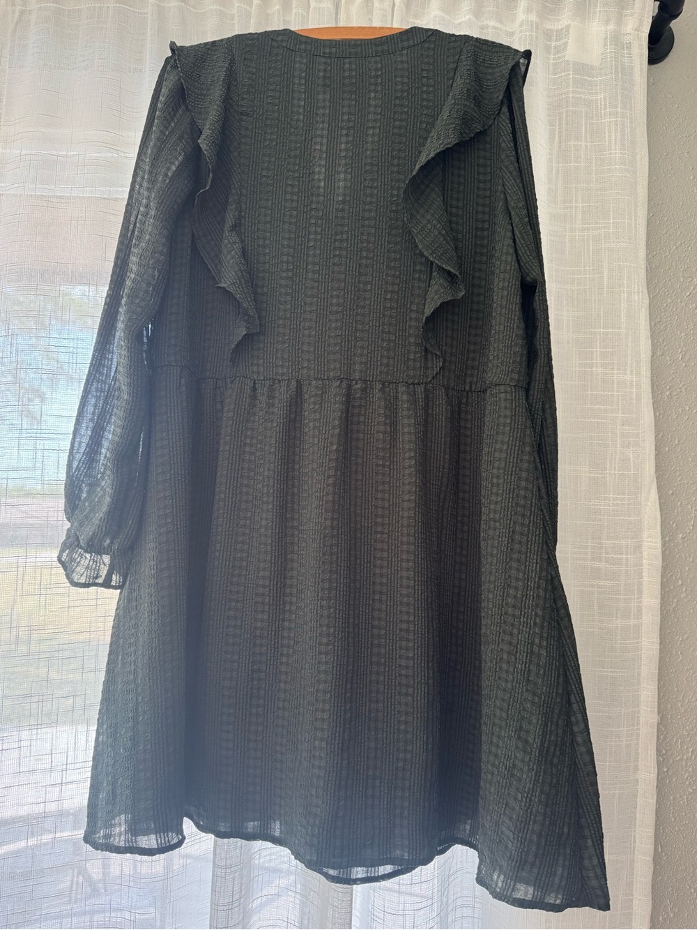 LOFT Black Ruffle V-Neck Long Sleeve Dress - Picture 4 of 4